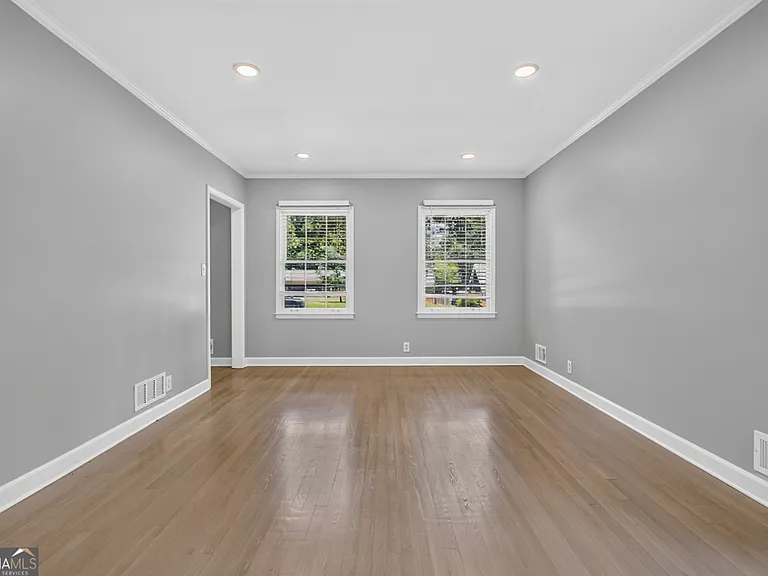 4854 Springfield Dr — Photo 24