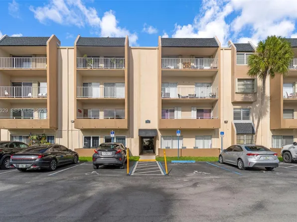 7745 SW 86th St APT D-218, Miami, FL 33143