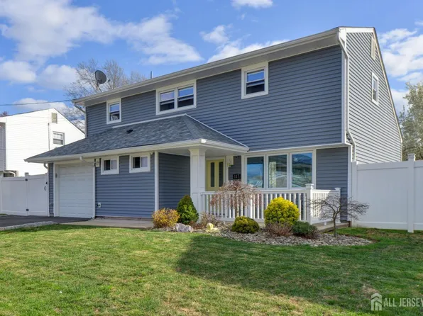 117 Whitman St, Carteret, NJ 07008