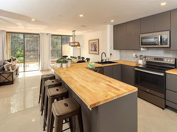 5th image of 10005 Costa Del Sol Blvd #D-67