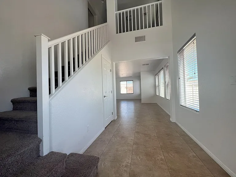 8932 Ryan Creek Ave — Photo 7