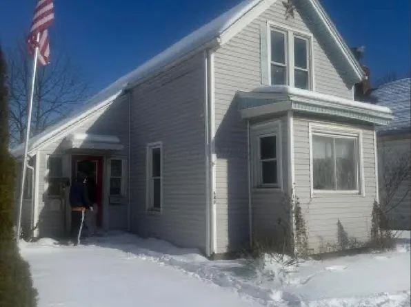 640 Orange St, Coshocton, OH 43812