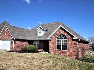 4802 SW Golden Eagle Ave, Bentonville, AR 72713