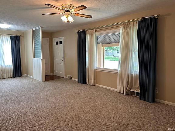 4th image of 2055 Crestview Ct