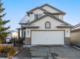 60 N Tuscarora Way NW, Calgary, AB T3L2G9