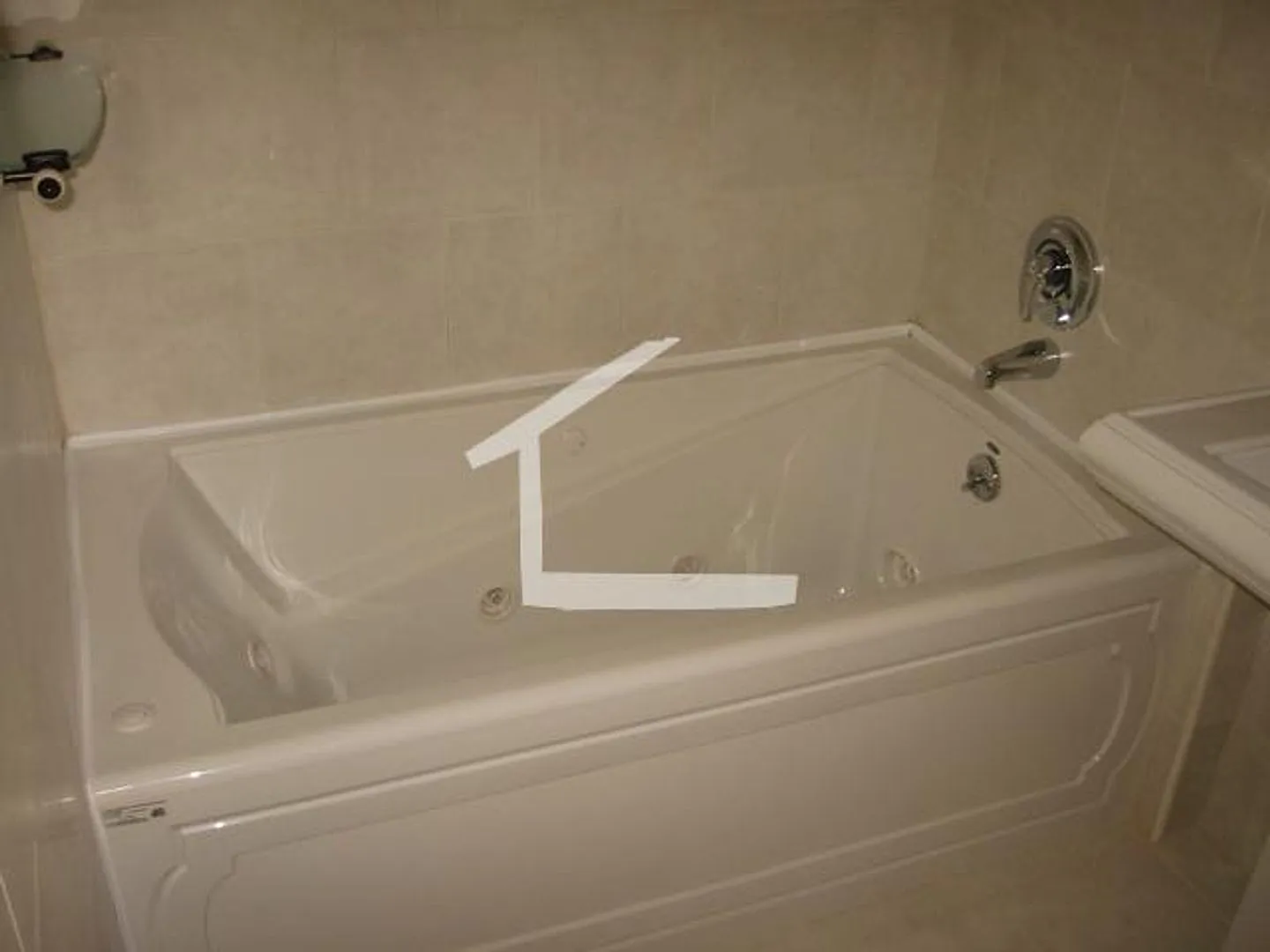 Huge, luxury 2 bed penthouse in South Boston! — Photo 3