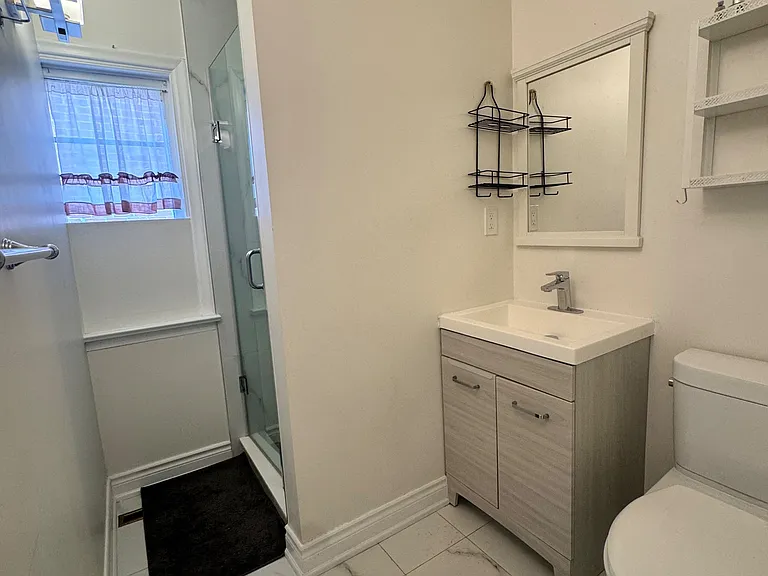389 Ruth Ave — Photo 6