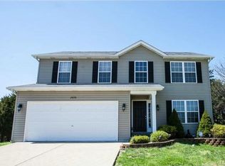 2410 Garden Ln, Festus, MO 63028