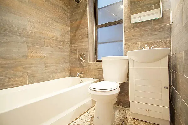 Rented by EXR | media 16