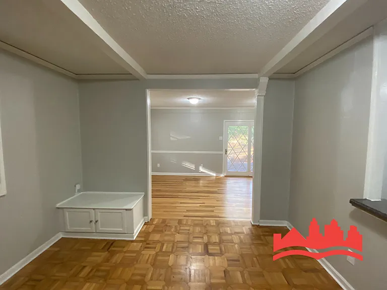 4242 Escrow St — Photo 9