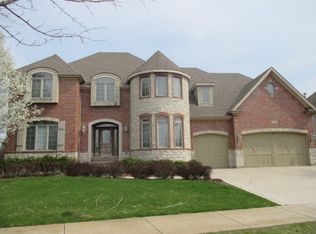 2379 Bird Ln, Batavia, IL 60510