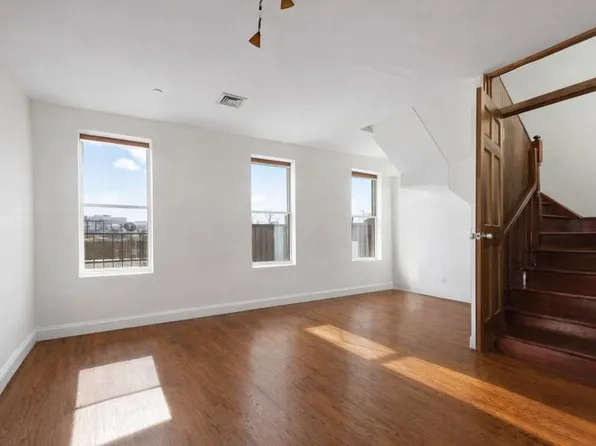 578 Atlantic Avenue image 1 of 12