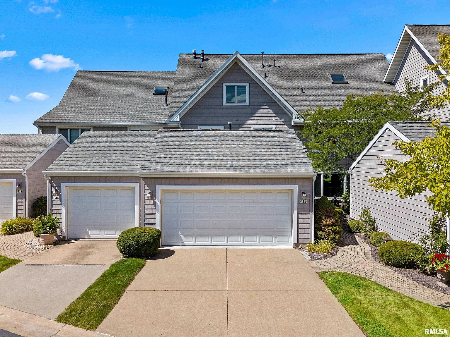 314 Harbor Pointe Dr photo 1