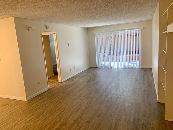 4th image of 1920 Thomas Ave APT 03