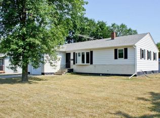1004 14th St N, Moorhead, MN 56560