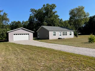 164 Hidden Hills Rd, Houghton Lake, MI 48629