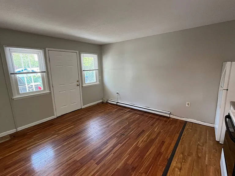 61 Elmwood Avenue — Photo 4