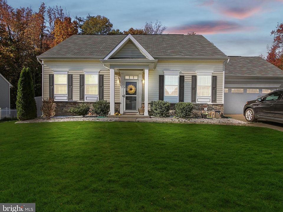 1st image of 315 Sydney Ln