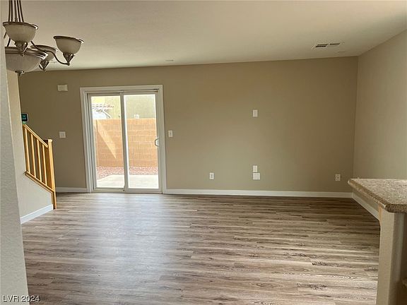 5th image of 10818 Rosabella St