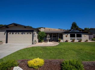 20261 Portola Dr, Salinas, CA 93908