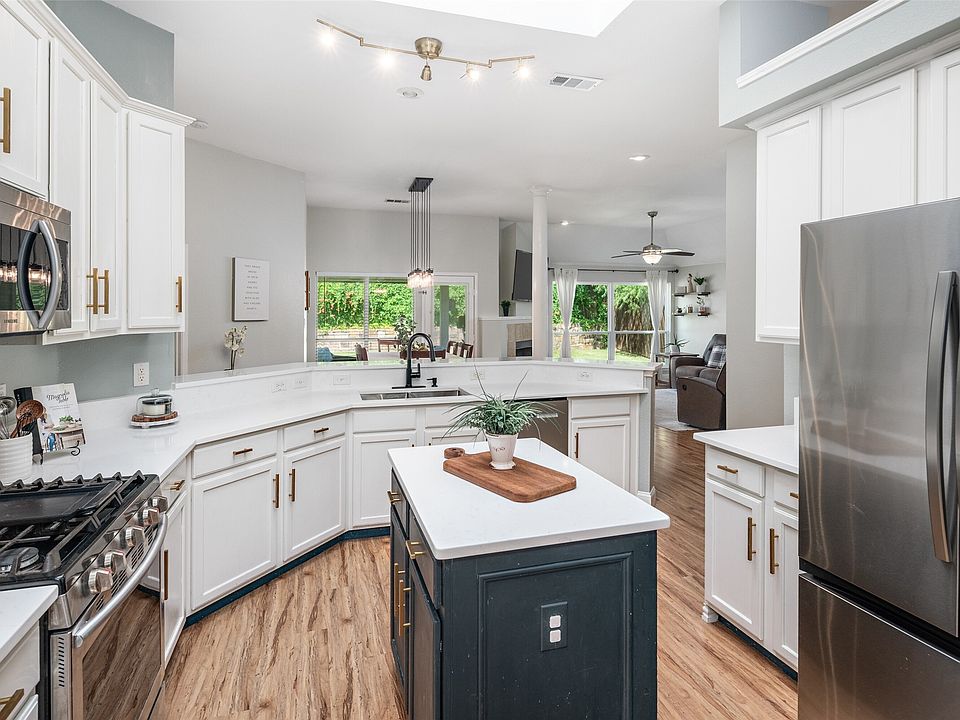 1st image of 6509 Lake Forest Ln