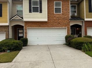 60 Providence Run Ct, Lawrenceville, GA 30046