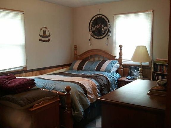 3rd image of 410 Dale Ave