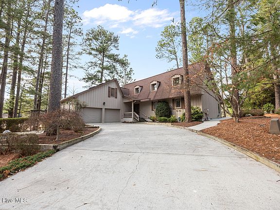 3rd image of 118 Lakewood Drive