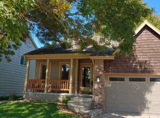 9329 Parkside Ln, Urbandale, IA 50322