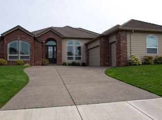 6297 Nicklaus Loop N, Keizer, OR 97303