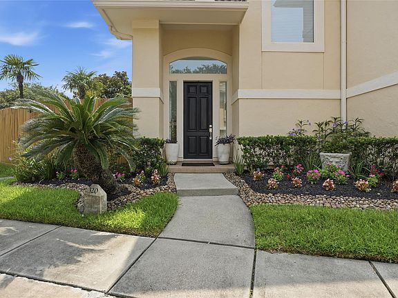 3rd image of 320 Harborside Cir
