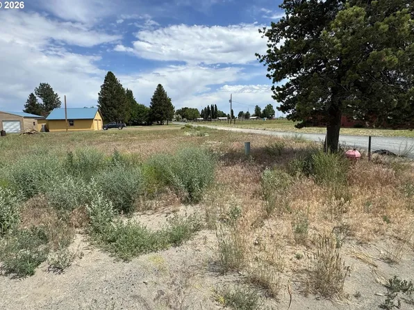 Holly Ln #600, Christmas Valley, OR 97641