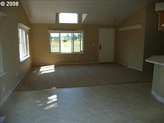 3rd image of 14307 NE 159th St