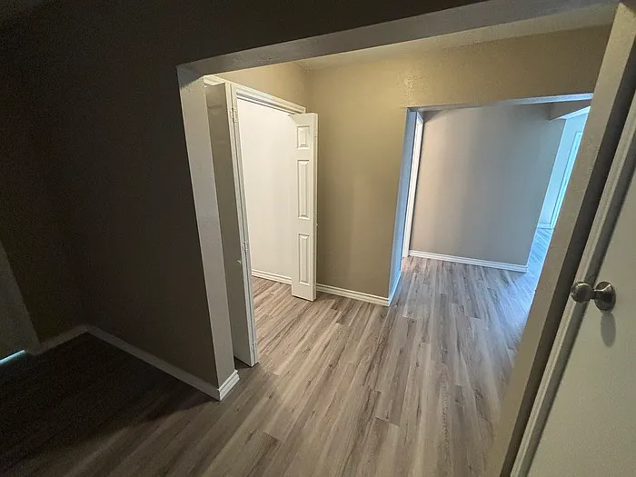 909 College Ave — Photo 21
