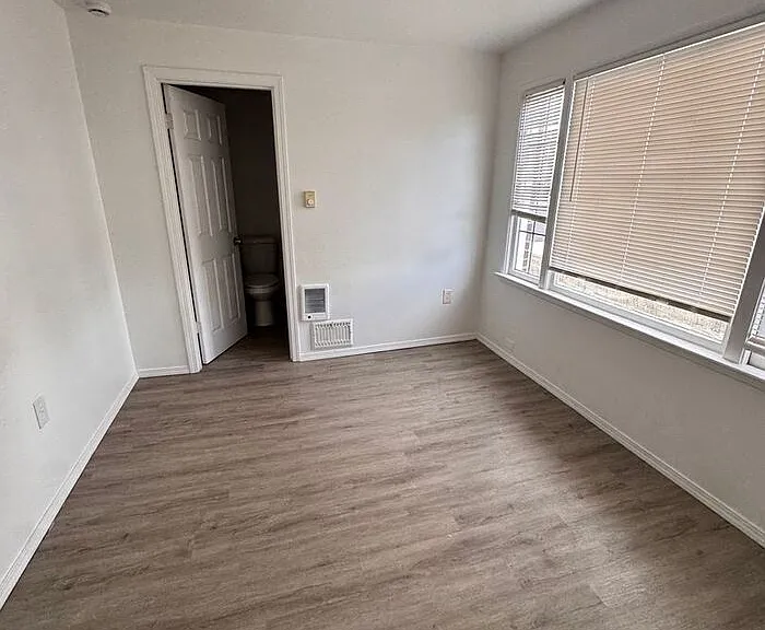 3734 S M St #A — Photo 5