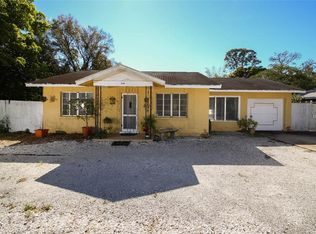 554 Edwards Dr, Sarasota, FL 34243