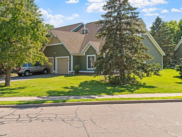 Bass Lake Hills Townhomes — Photo 42