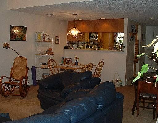 2nd image of 9512 SCOTS GLEN #0