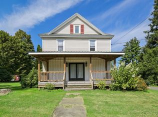 371 S Railroad St, Parish, NY 13131