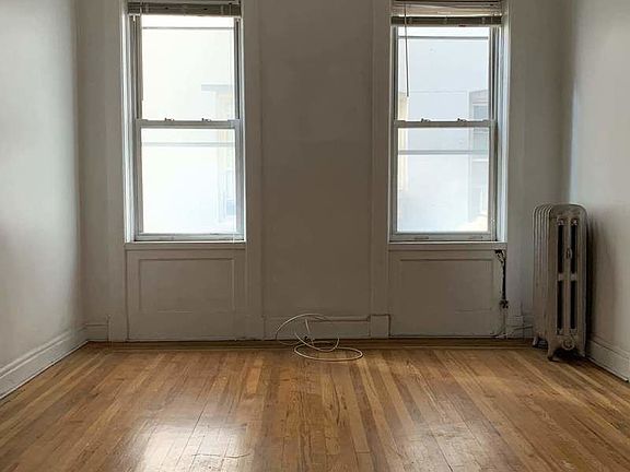 5th image of 77 Seaman Ave APT 2D