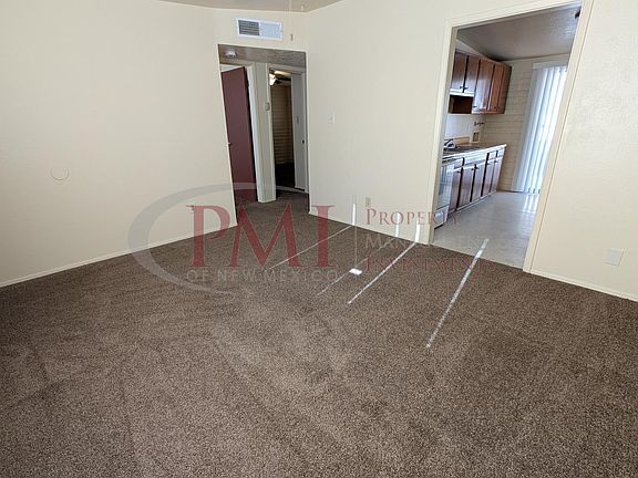 2nd image of 3301-3323 Conlee Ln #3303