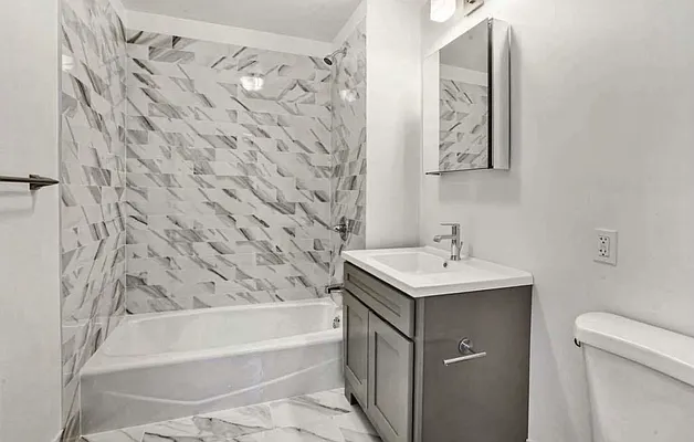 Rented by Compass | media 9