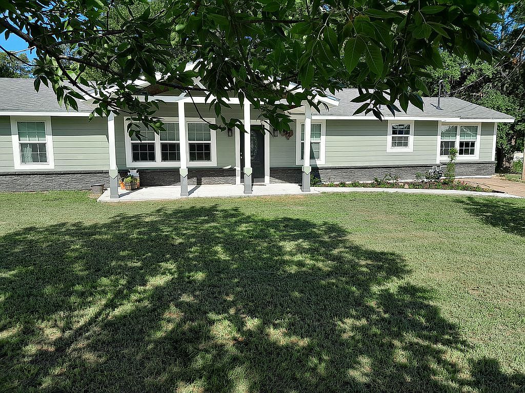 687 Inwood St, Mineola, TX 75773 Zillow