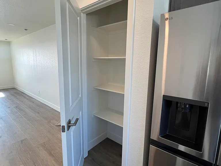 3210 Sykes Dr — Photo 7