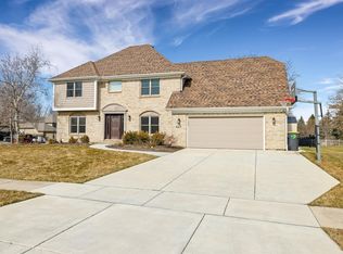 607 Cottage Rd, Batavia, IL 60510