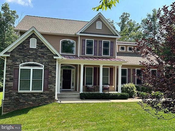 3rd image of 7022 Barclay Dr