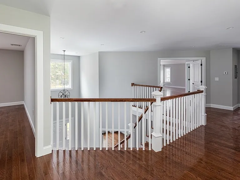 15 Anna Pl — Photo 12