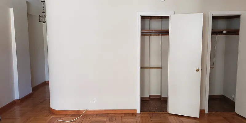 Rented by Lot & Units Realty Inc | media 11