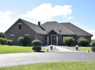 629 Kohler Dr, West Bend, WI 53090