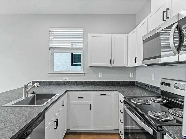 2434 Strong Heights Ln SE — Photo 34